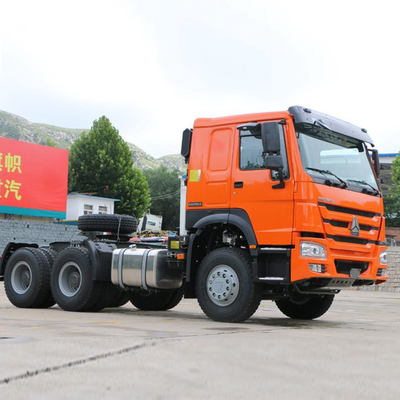 Sinotruck HOWO Tracción en todas las ruedas 6X6 Camión de cabeza de tractor con capacidad de carga de 40-60 toneladas