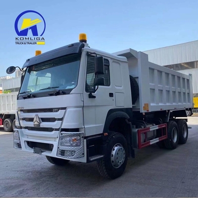 Estilo de elevación delantera 20 metros cúbicos Sinotruck HOWO camión descargable con volante LHD / Rhd
