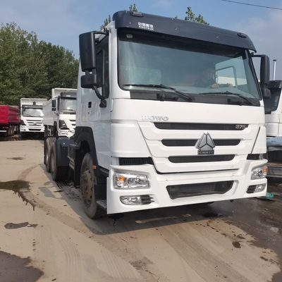 6×4 Volante HOWO Sinotruk Manual Hombre Diesel Tractor Cabeza de Camión Solicitud personalizada