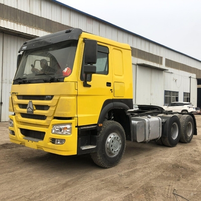 10f 2r Velocidades usadas Sinotruck Tanzania Tractor Head Truck / Prime Mover para el beneficio