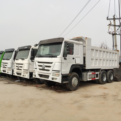 Solicitud personalizada Sinotruck HOWO 6X4 camión de basura usado en Botswana con personalización