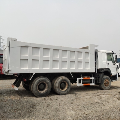 Solicitud personalizada Sinotruck HOWO 6X4 camión de basura usado en Botswana con personalización