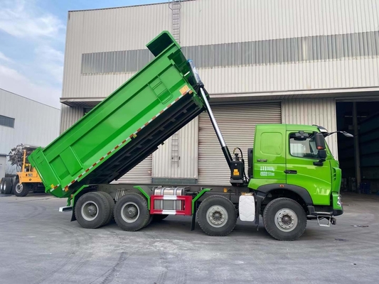 Camión de 40 toneladas Sinotruck HOWO 8X4 Dump Mining Usado con transmisión HW19710