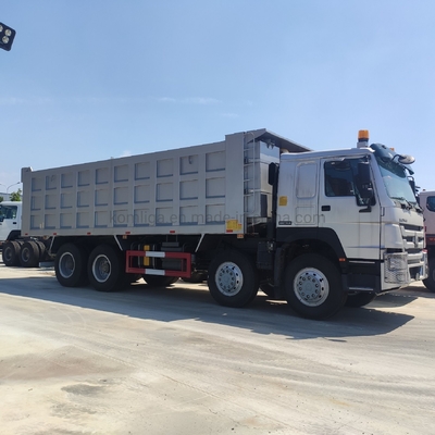Diseño de neumáticos radiales de 41-50 t Capacidad de carga Sinotruk HOWO 8X4 camión de descarga de 40 toneladas en Pakistán