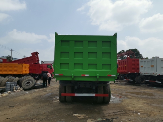 2017 Años en buen estado 6X4 Sinotruk HOWO camión usado para el mercado de África asientos ≤5