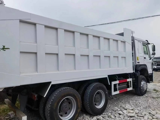 Sinotruk HOWO de segunda mano camión camiones usados con dirección correcta 20cbm Dimensión del cubo