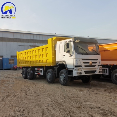 Sinotruk HOWO, camión de 70 toneladas de alta capacidad con elevación hidráulica de caudal ventral