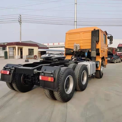 Capacidad de carga de 21-30 t 6X4 Shacman Camión Tractor Cabeza de remolque con motor y capacidad &gt; 8L