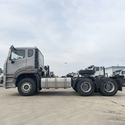 Capacidad de carga de 40 a 60 toneladas Sinotruk HOWO 3 ejes Cabeza de camión de remolque con rendimiento