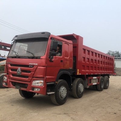 Sinotruk 12 ruedas usadas HOWO 70 toneladas 100 toneladas camión de descarga 8X4 con diseño de neumáticos radiales
