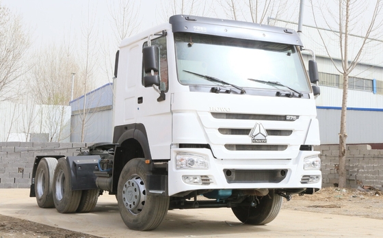Capacidad de carga de 40 a 60 toneladas Sinotruk HOWO Tractor Truck Head para remolque Wd615.47 Motor