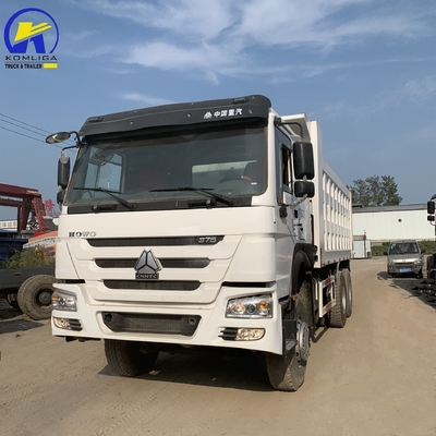 Camión pesado de 8X4 de 60 toneladas Sinotruk en buenas condiciones con neumáticos radiales de 1200r20