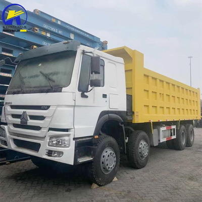 Camión pesado de 8X4 de 60 toneladas Sinotruk en buenas condiciones con neumáticos radiales de 1200r20