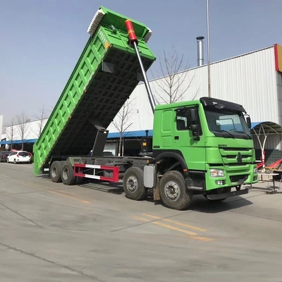 30cbm Sinotruk HOWO Condición 8X4 Camión de remate para el transporte de piedra grande y arena