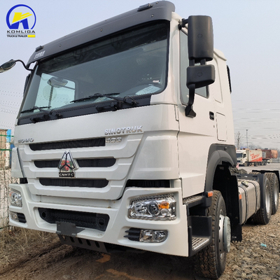 Sinotruk HOWO 6X4 Cabeza de tractor Rhd Prime Mover Camión para y rendimiento duradero