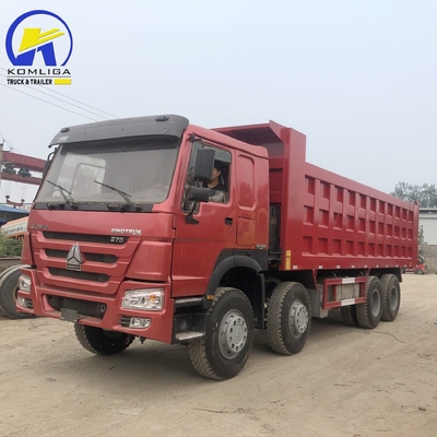 Sinotruk 8X4 camión pesado usado con dispositivo de elevación delantera