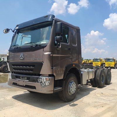 Sinotruk HOWO 3 Ejes Camión tractor Camión torre para 21-30t Capacidad de carga Euro2 Emisión