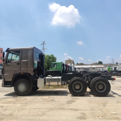 Sinotruk HOWO 3 Ejes Camión tractor Camión torre para 21-30t Capacidad de carga Euro2 Emisión