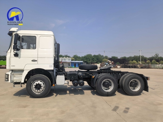 Repuestos técnicos soporte de 10 ruedas Shacman Tractor Truck Head con capacidad del motor&gt; 8L