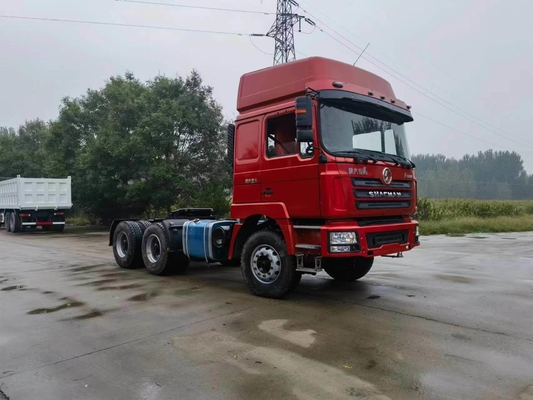 Shacman 6X4 Camión pesado &gt; 8L Capacidad del motor Hombre 7.5 toneladas Eje delantero / Utilizado para remolque