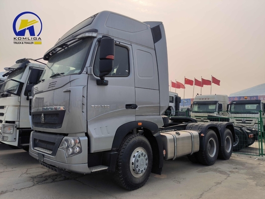 Sinotruk HOWO Camión 6X4 10 ruedas Camión tractor usado con tanque de aceite de aluminio de 400L