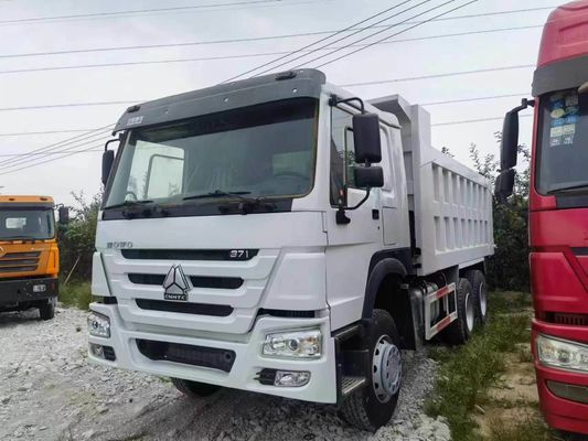 Camión HOWO de segunda mano con tirador en buenas condiciones 6×4 Volante motriz Zf8118 Sistema de dirección