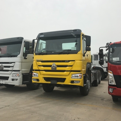 6.5 Relación de velocidad utilizada Sinotruk HOWO 6*4 Camión tractor Camión de cabeza de tractor para rendimiento