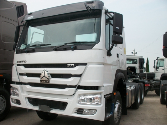 6.5 Relación de velocidad utilizada Sinotruk HOWO 6*4 Camión tractor Camión de cabeza de tractor para rendimiento