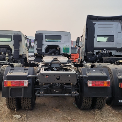 Sinotruk HOWO 6X4 de segunda mano, remolque pesado, camión tractor con y ≤5 asientos