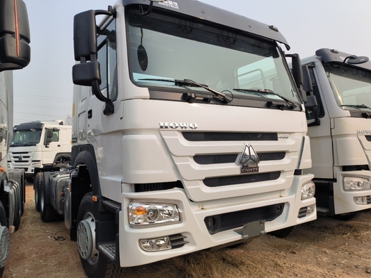 Sinotruk HOWO 6X4 de segunda mano, remolque pesado, camión tractor con y ≤5 asientos