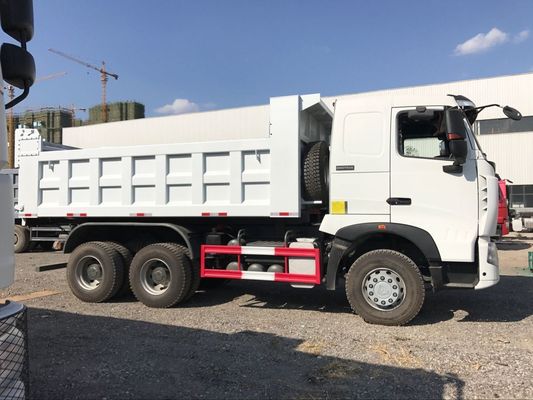 6X4 Sinotruk HOWO Camión de descarga con tirador Camión de tirador ventral asientos de elevación hidráulica ≤5