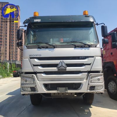 Sinotruck HOWO 8X4 camión de descarga de 12 ruedas Euro2/3 de trabajo pesado fabricado en neumáticos 10 1 repuesto