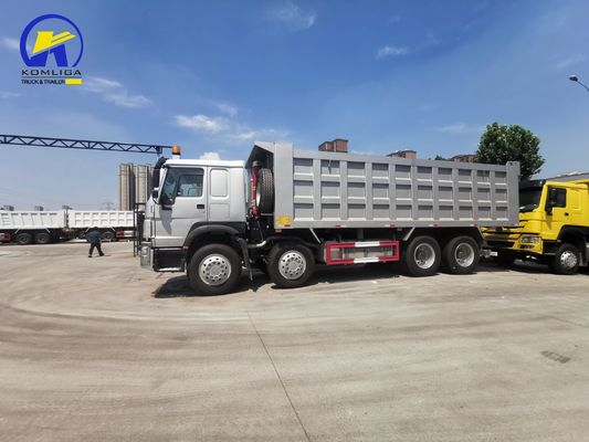 Sinotruck HOWO 8X4 camión de descarga de 12 ruedas Euro2/3 de trabajo pesado fabricado en neumáticos 10 1 repuesto