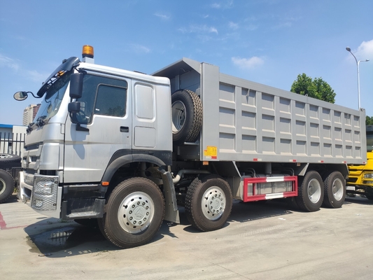 Sinitruk HOWO Camión de carga pesada 8X4 con tirador 351-450 caballos de fuerza Cabina de un dormitorio con aire acondicionado