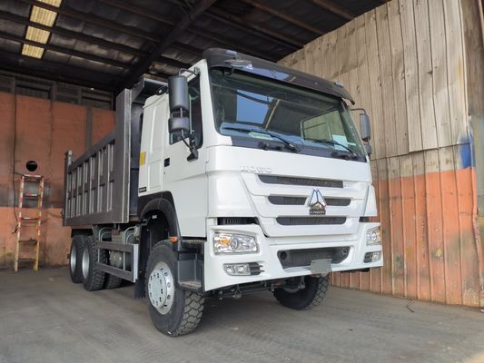 Sinotruk HOWO 6X4 10 de ruedas con volquete para transporte de la construcción