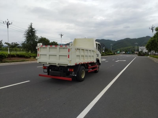 Dongfeng Sinotruk HOWO Pequeño camión de 6 neumáticos 4x2 de 10 m3 con diseño de neumáticos sin tubos