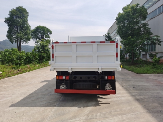 1-10 toneladas de peso de carga Sinotruk HOWO 5t 4X2 camión de basura luz para los requisitos del cliente