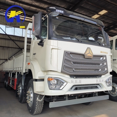 Diseño de neumáticos sin tubos Sinotruk HOWO 8X4 camión de carga pesado con transmisión Wly6t46
