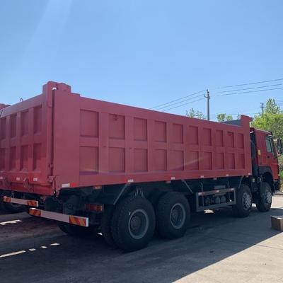 Sinotruk de segunda mano 8X4 12 ruedas HOWO tirador camión de descarga usado con un dormitorio y aire acondicionado