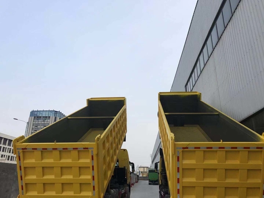 Productos 8X4 12 ruedas camión pesado Sinotruk camión usado con 375 caballos de fuerza