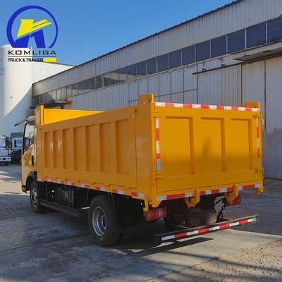 Capacidad del tanque de combustible de 120L Diesel 4X2 5tones Sinotruk HOWO Camión Benne camión de descarga