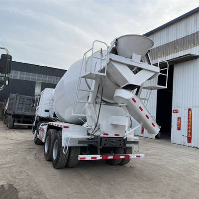 Sinotruck HOWO 6X4 8m3 9m3 10m3 camión mezclador de cemento con eje de accionamiento de doble reducción