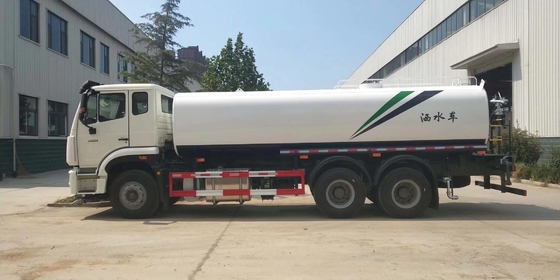 Sinotruck HOWO 371HP 6X4 Camión de agua potable de acero inoxidable con tanque de combustible de 400L