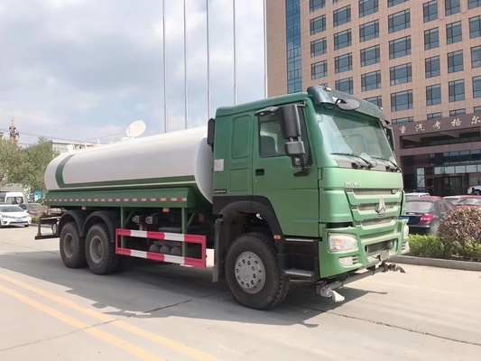 Sinotruck HOWO 6X4 371HP 380HP 20000L Camión tanque de combustible con certificación GCC y neumáticos