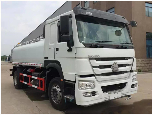 SINOTRUK HOWO 6X4 Camión con tanque de combustible usado 20m3 25m3 375HP 371HP Wd615.69 Capacidad del motor&gt; 8L