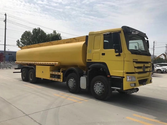 8*4 Sinotruck HOWO Fuel Tank Truck Sensor de medidor de flujo con transmisión manual