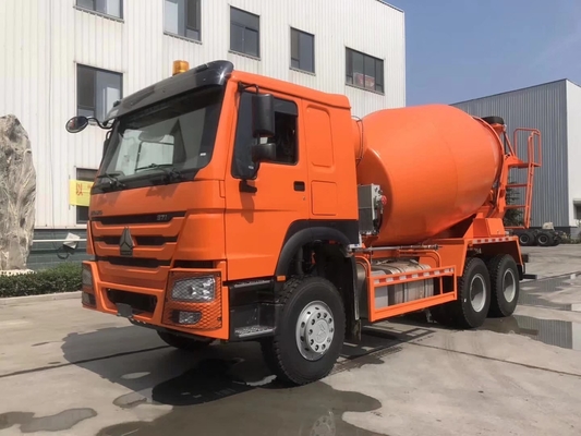 Transmisión manual 6-10 Cbm Sinotruk HOWO camión mezclador con eje de accionamiento de doble reducción