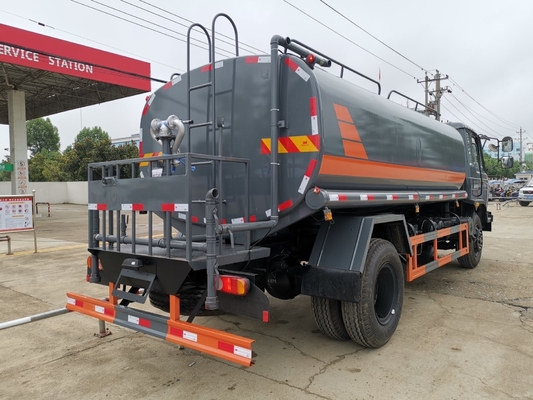 Sinotruk HOWO 4X2/6X4/8X4 Camión de agua usado con 371 CV y &gt; 8L de capacidad del motor