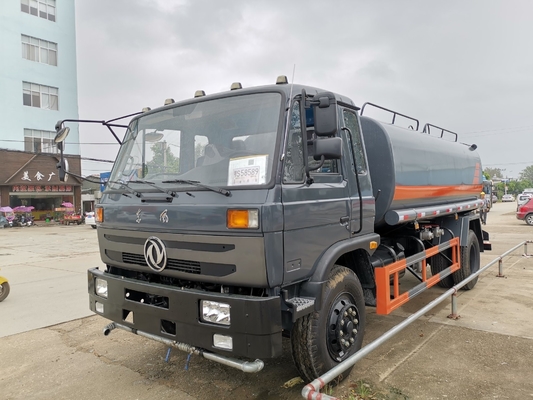 Sinotruk HOWO 4X2/6X4/8X4 Camión de agua usado con 371 CV y &gt; 8L de capacidad del motor