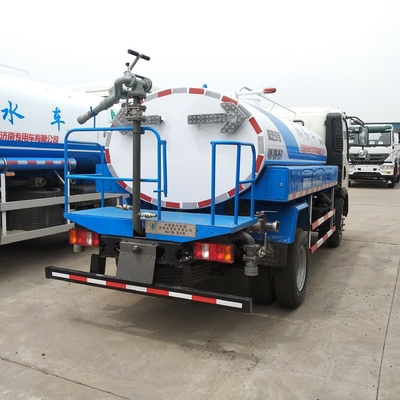 Sinotruk HOWO Camión cisterna de agua 4X2/6X4/8X4 con depósito de combustible de 400L y tipo de conducción LHD/Rhd